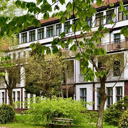 بيت خشبي Holtur - Sanatorium Uzdrowiskowe *